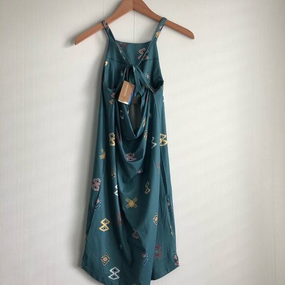 Patagonia spaced out tasmanian teal dress size xs aztec pattern built in bra - Picture 9 of 11